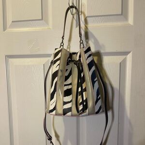 KARL LAGERFELD PARIS ADELE WHITE AND BLACK ZEBRA PRINT W/ LIGHT PINK TRIM